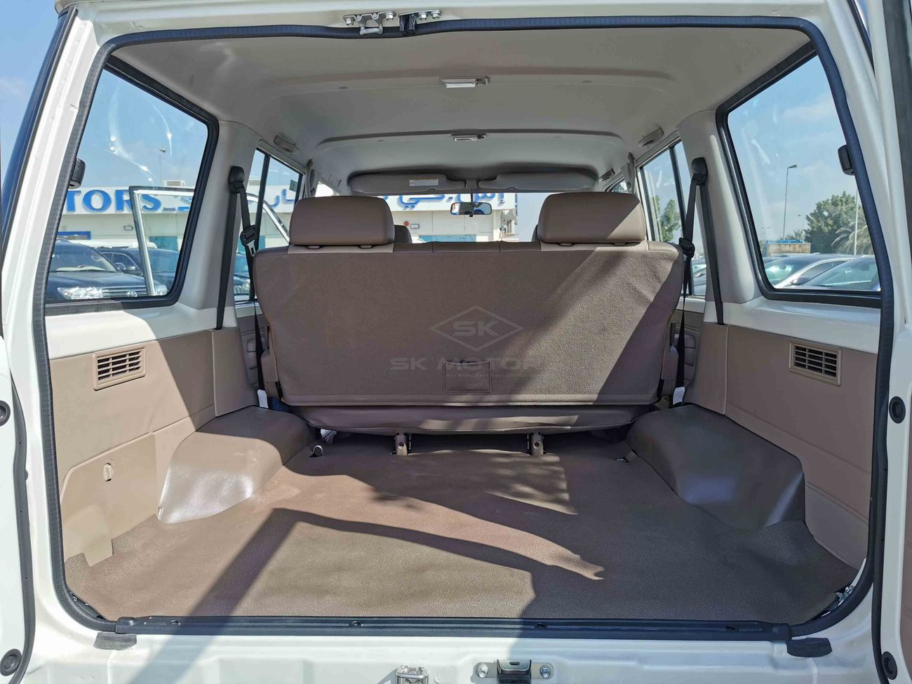 تويوتا لاند كروزر 70 4.2L Diesel, V Grade, Full Option (CODE # LX7602)