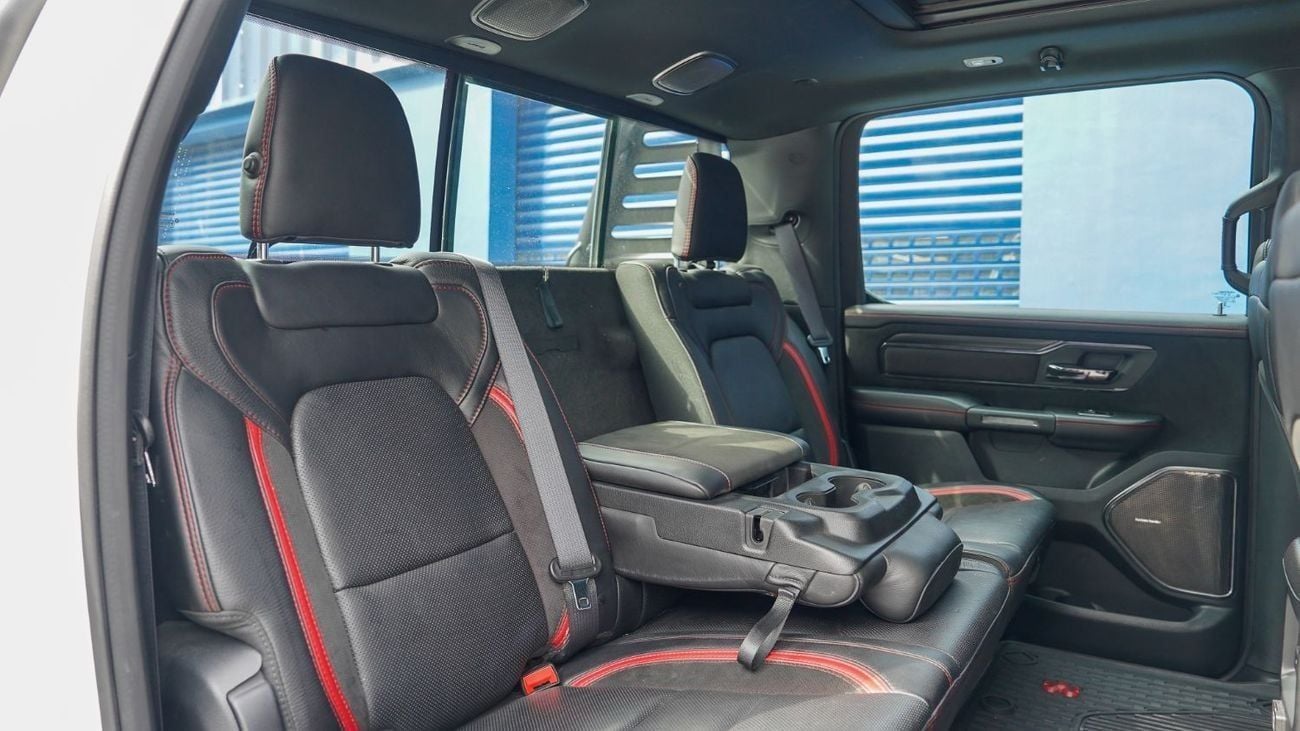 رام 1500 TRX 6.2L (5 Seater)