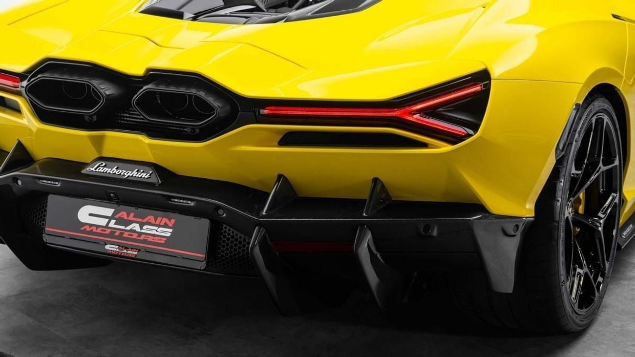 لامبورغيني ريفويلتو - 2024 - GCC Specs - Under Warranty and Service Contract