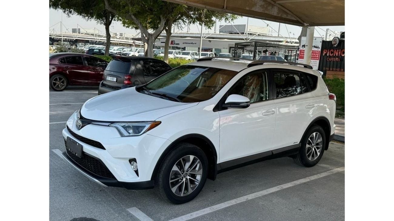 Toyota RAV4 2018 XLE HEV HYBRID ENGINE AWD USA IMPORTED