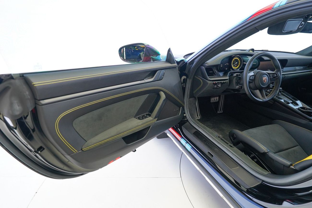 Porsche 911 Dakar 3.0L (475 HP) Coupe