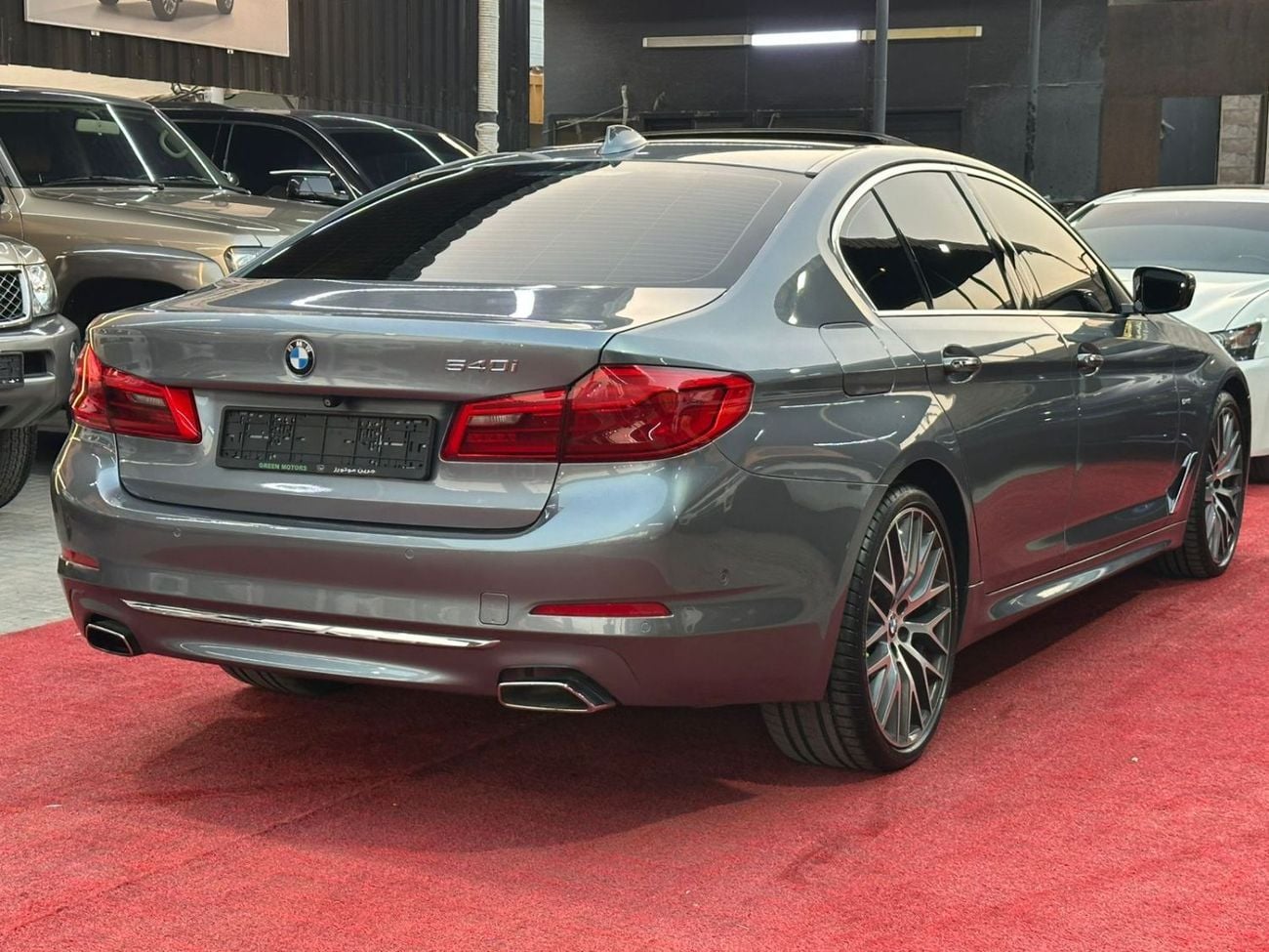 بي أم دبليو 540i Luxury 3.0L