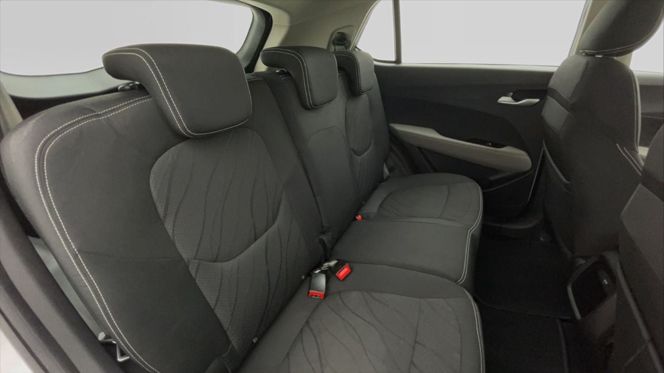 Chevrolet Groove 2024 LT | AED 593/Month | 0 DP | 30 Day Return | Warranty | Service History