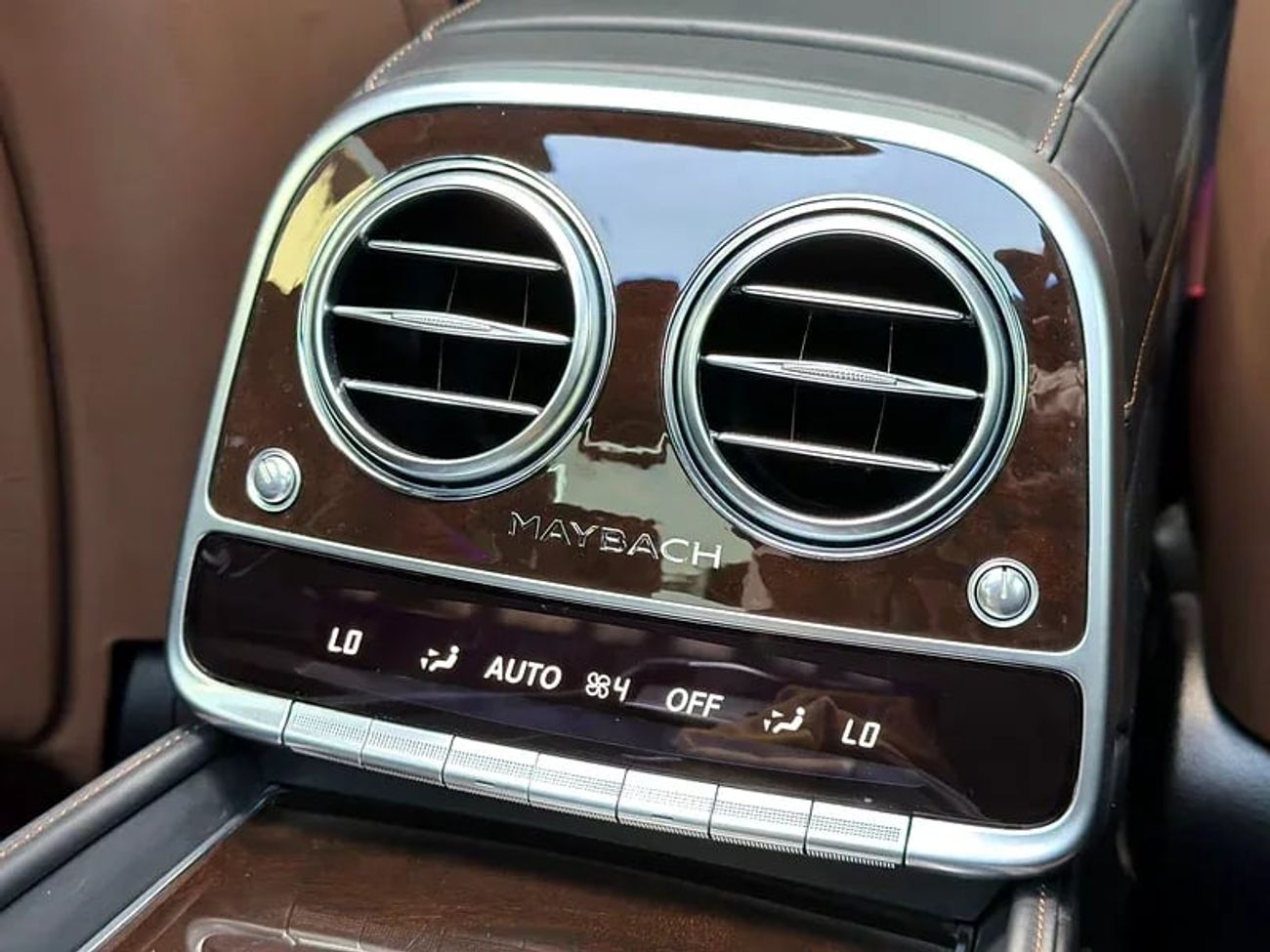 Mercedes Maybach S680 Maybach