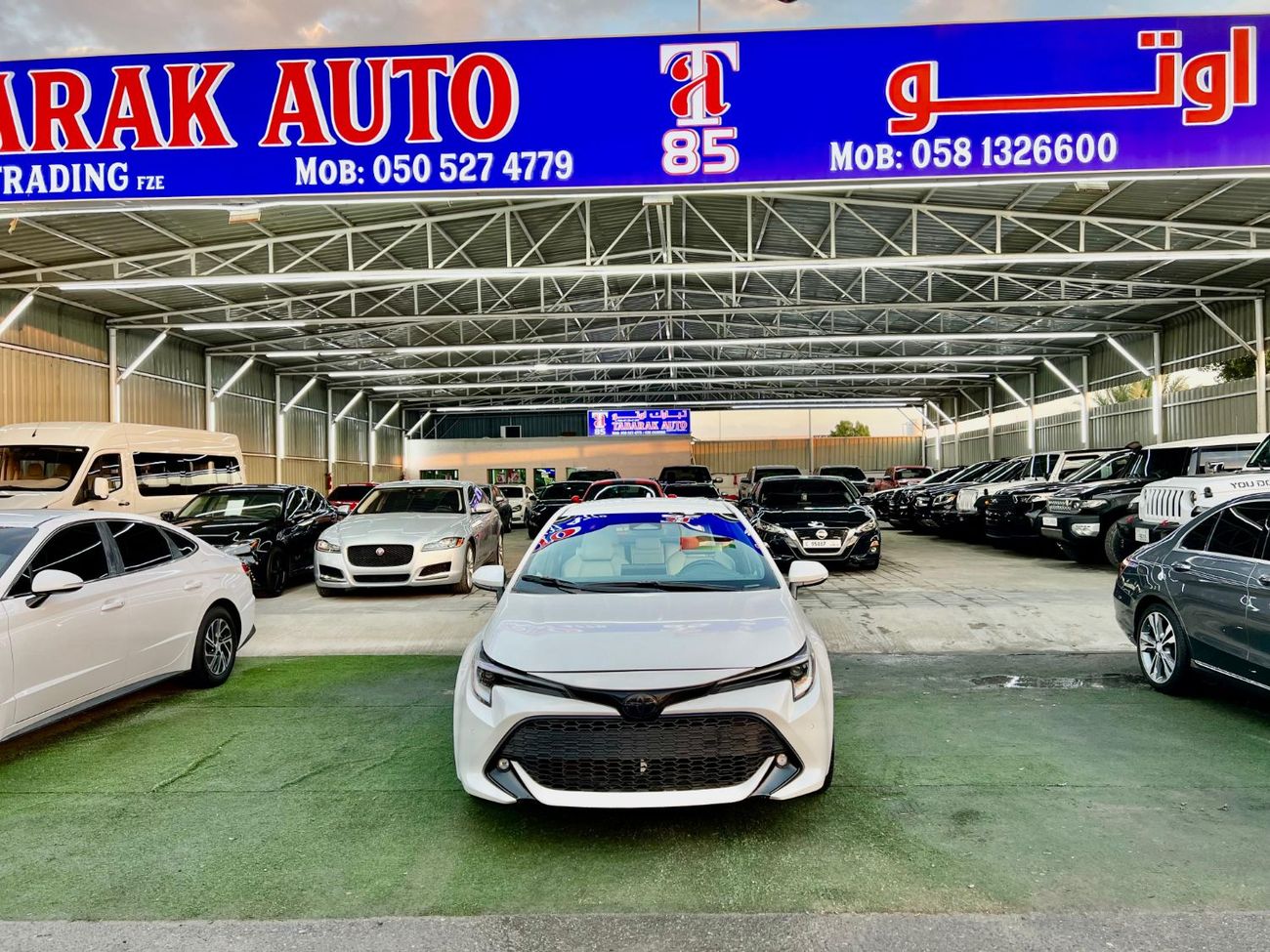 Toyota Corolla SE+ 2.0L hatchback sports warranty one year bank financie available