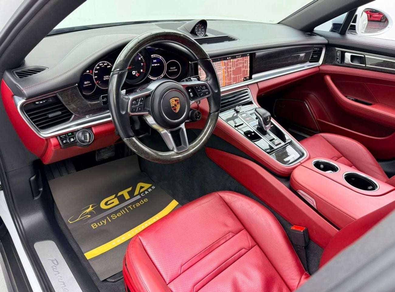 Porsche Panamera 4 SPORT TURISMO 2018 Porsche Panamera 4 Turismo, Full Porsche Service History, Sport Chrono Package, GCC