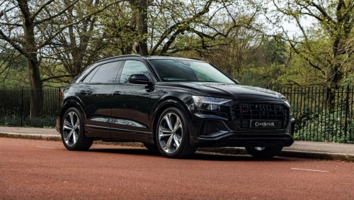 Audi Q8 SQ8 TFSI Quattro Black Edition 5dr Tiptronic 4.0 | This car is in London and can be shipped to anywh