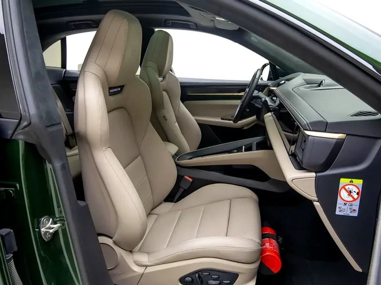 Porsche Macan Turbo Electric