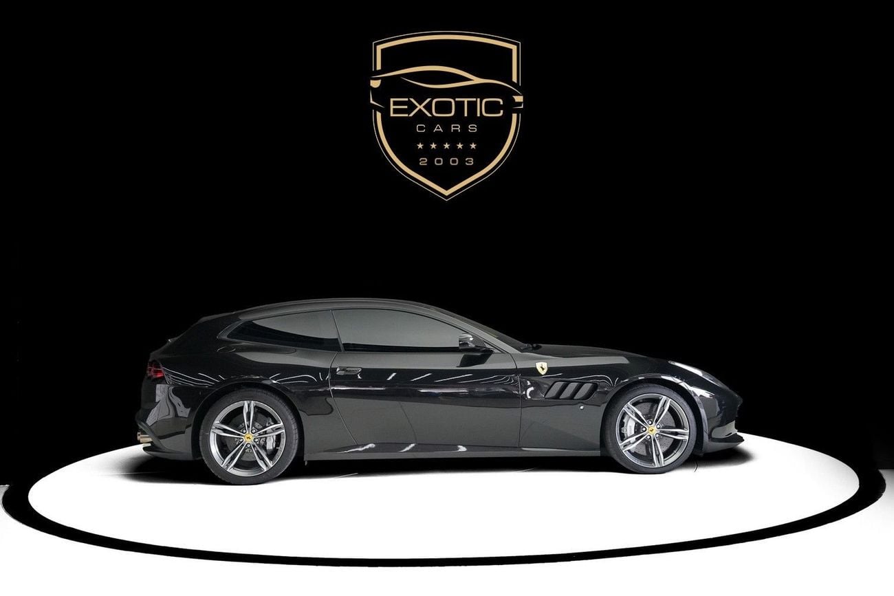 فيراري جي تي سي 4  لوسو LUSSO
