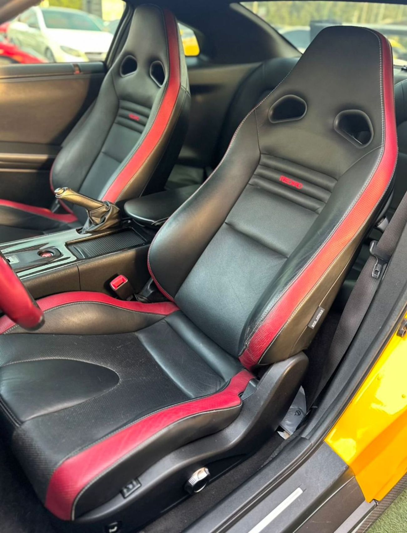 نيسان جي تي ار نيسان GT-R خليجي 2016 فل ابشن بحاله ممتازه بدون حوادث