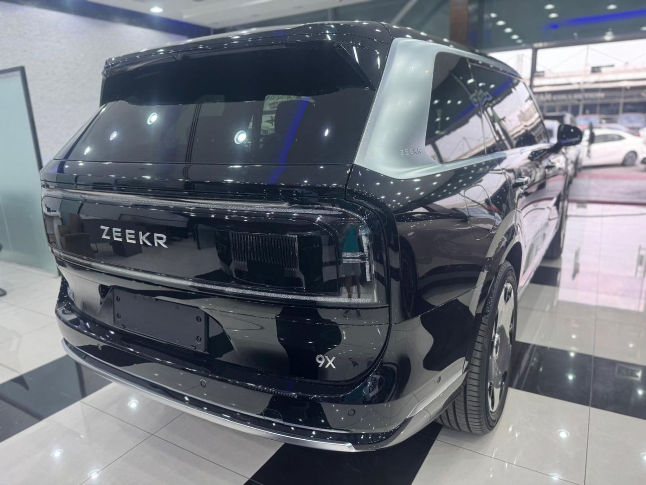 زيكر 9X EMI 6,480 AED - ZEEKR 9X - ULTRA EDITION - READY TO DRIVE - NO WAITING