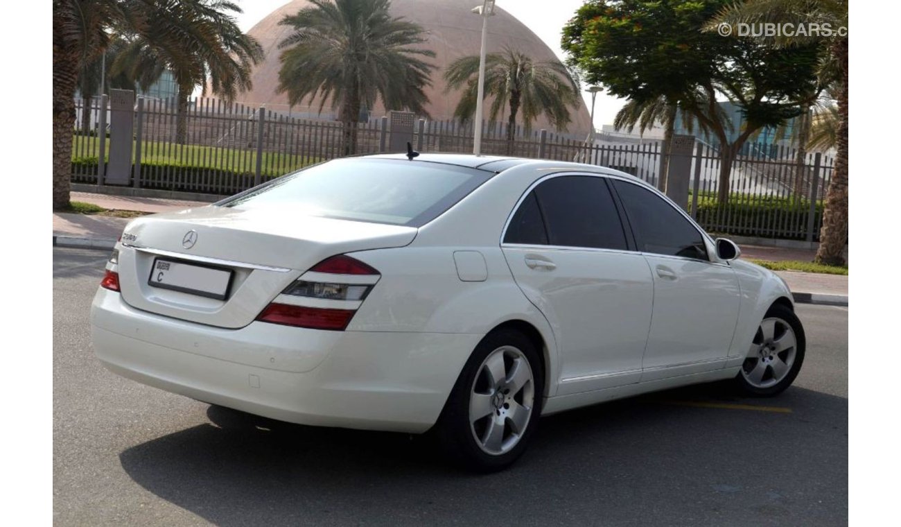 Mercedes-Benz S 350 Fully Loaded in Perfect Condition