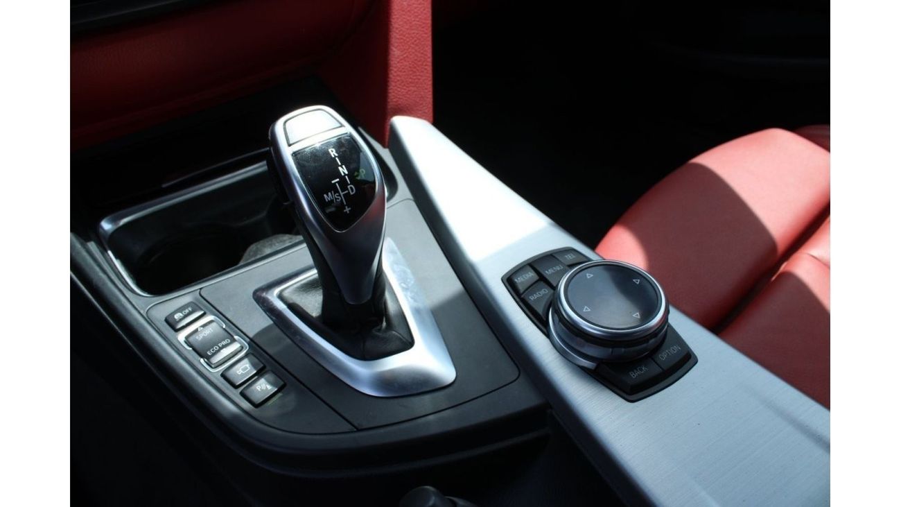 BMW 435i 2014 BMW 435i Middle East Edition (F33), 2dr Convertible, 3L 6cyl Petrol, Automatic, Rear Wheel Driv