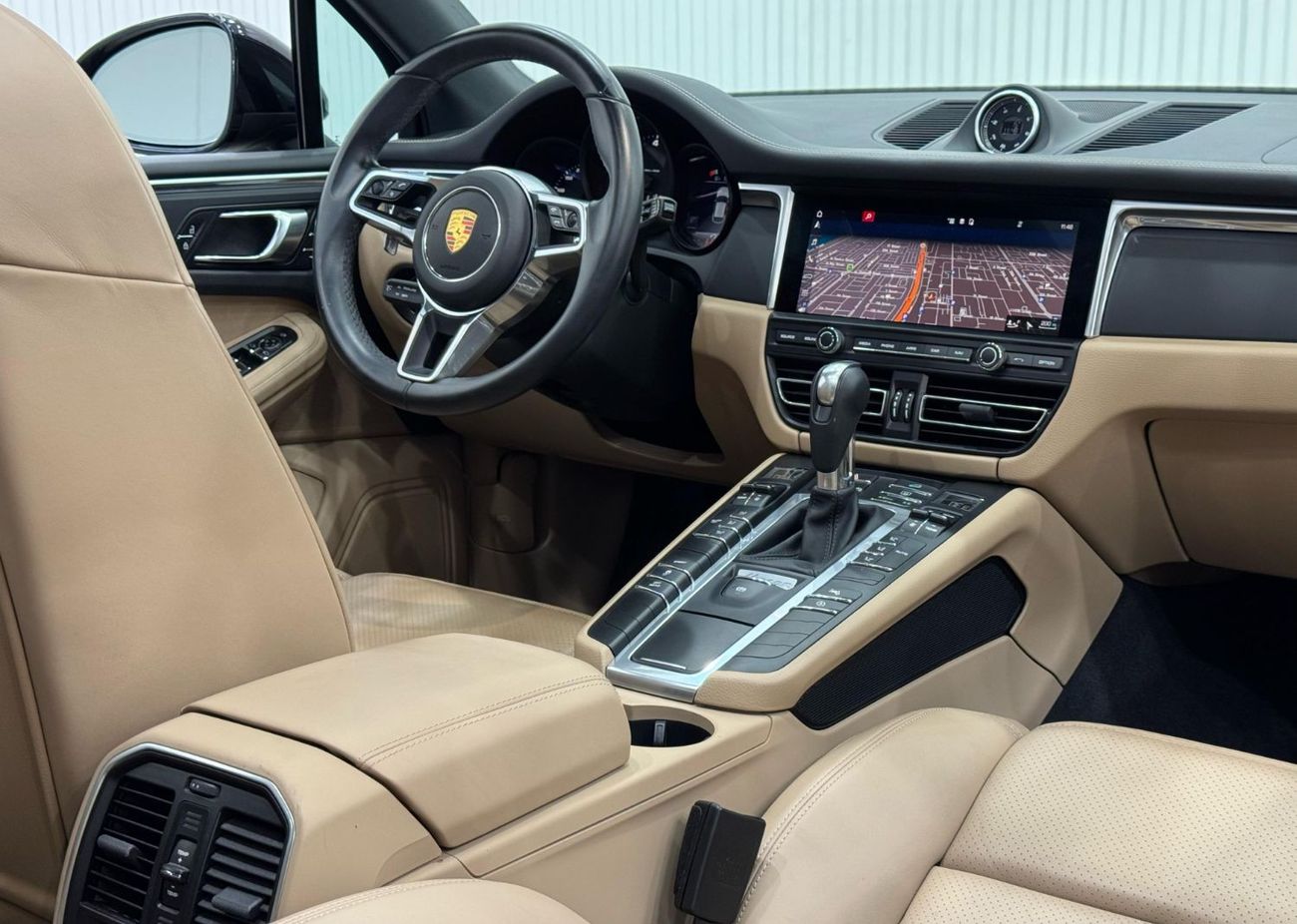 Porsche Macan Std 2.0L (252 HP) 2021 Porsche Macan, 1 Year Warranty, Full Agency Service History, GCC
