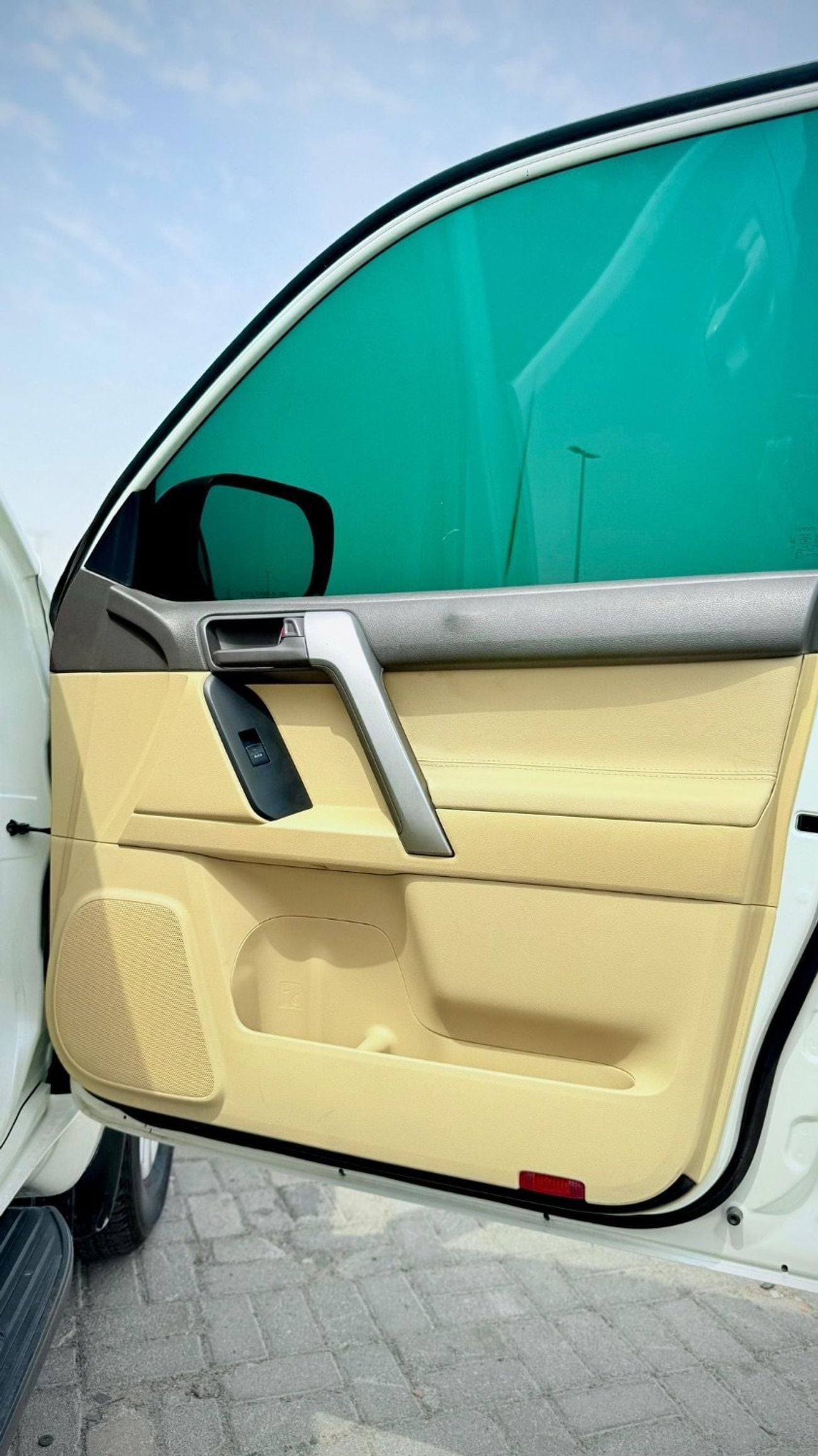 Toyota Prado 2015 Facelift To 2023 Shape LHD V4 Full Option Top Of The Range Very Clean And Perfect Condition