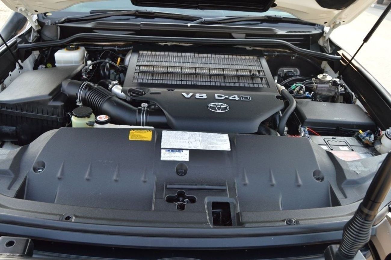 تويوتا لاند كروزر GX