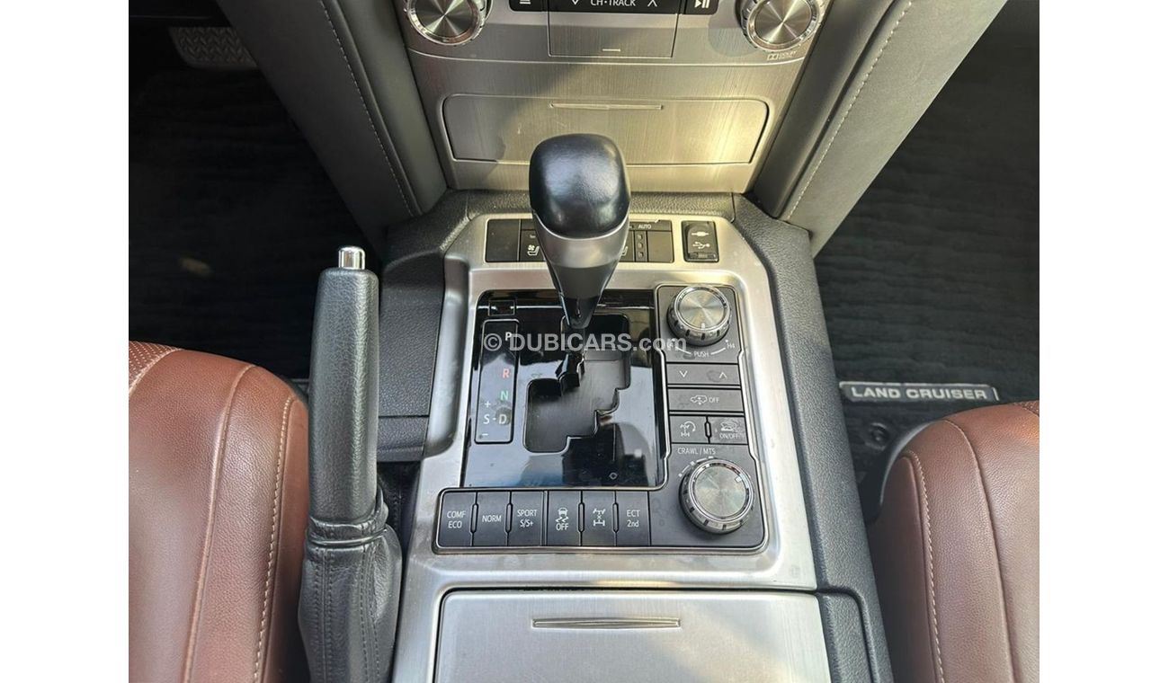 Toyota Land Cruiser VXR TOYOTA LAND CRUISER VX.R 5.7 FULL OPTION