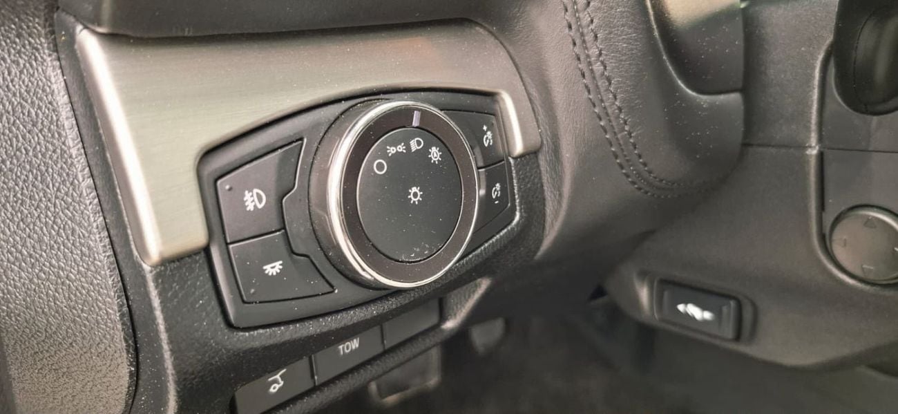 Ford Explorer LIMITED Paltinum