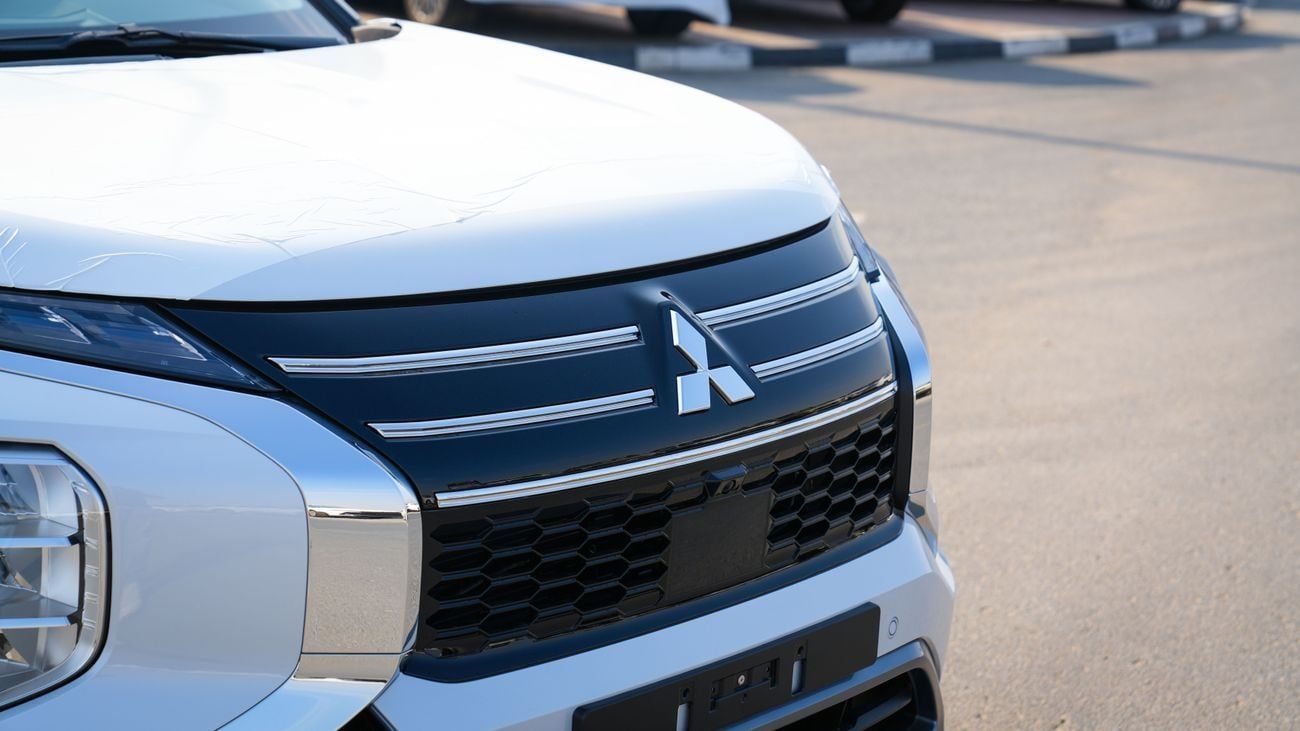 ميتسوبيشي آوتلاندر HIGHLINE ميتسوبيشي أوتلاندر 2026 – (G05) 2.5 لتر | SUV بسبعة مقاعد | مواصفات الخليج |