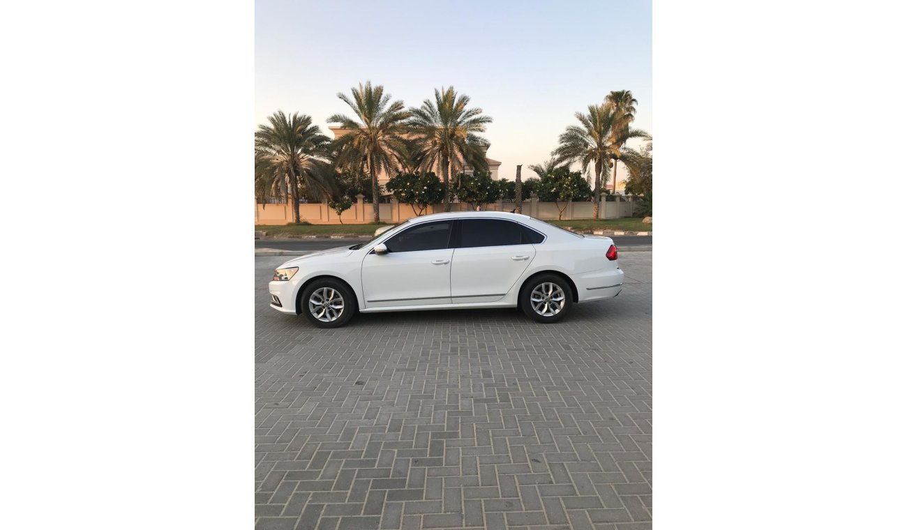 Volkswagen Passat 630/-0%DOWN PAYMENT,FSH , MID OPTION ,GCC