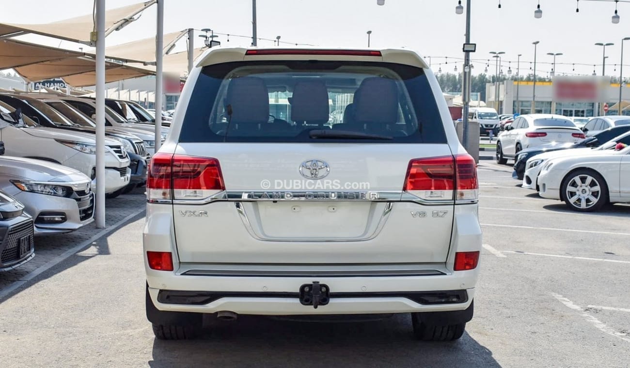 تويوتا لاند كروزر GXR.R