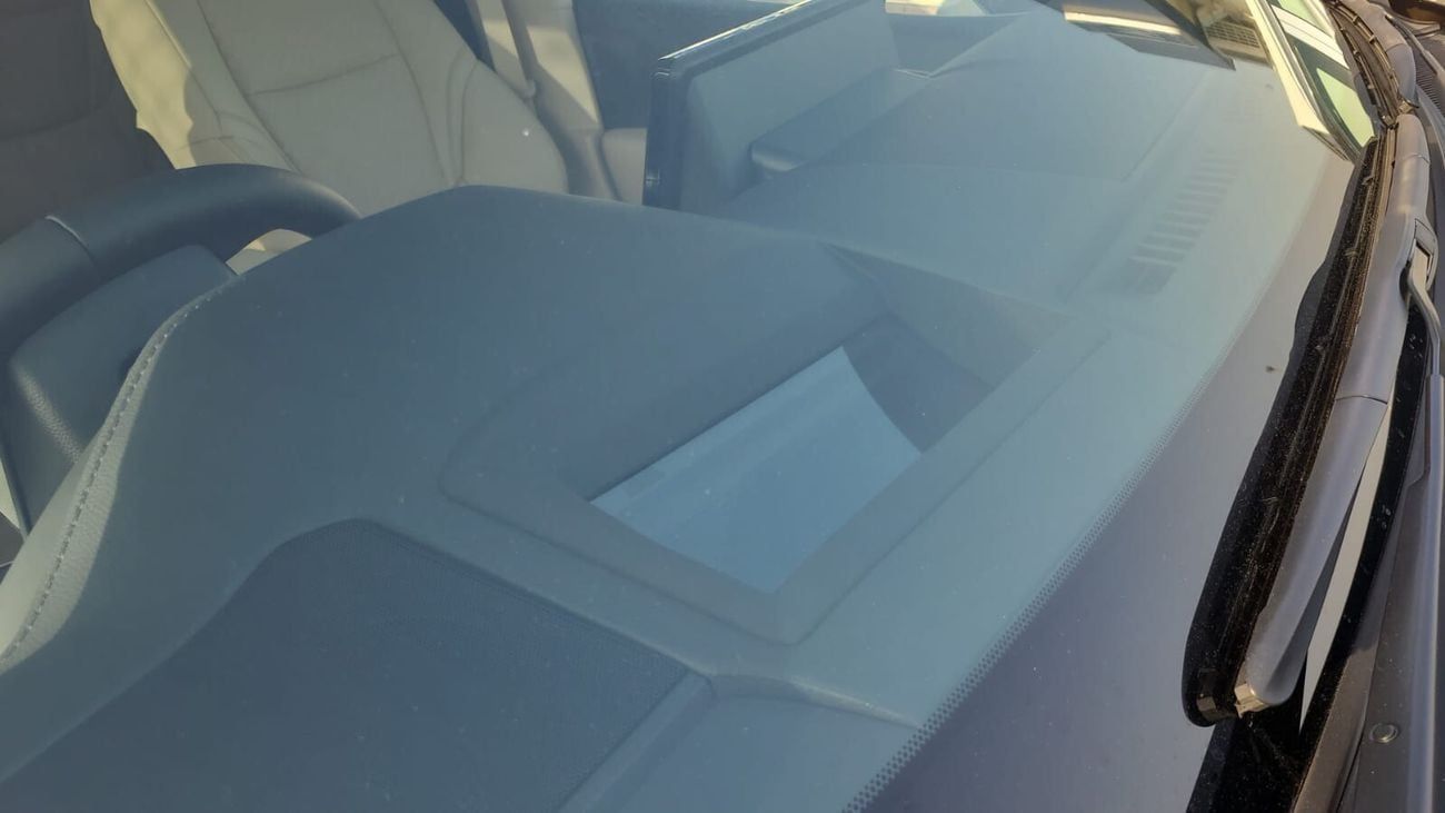 Toyota Land Cruiser RHD - 3.3 DSL - SAHARA - 7 STR - MY 2025 - BLK_BEIG (FOR EXPORT ONLY)