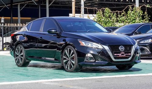 نيسان ألتيما