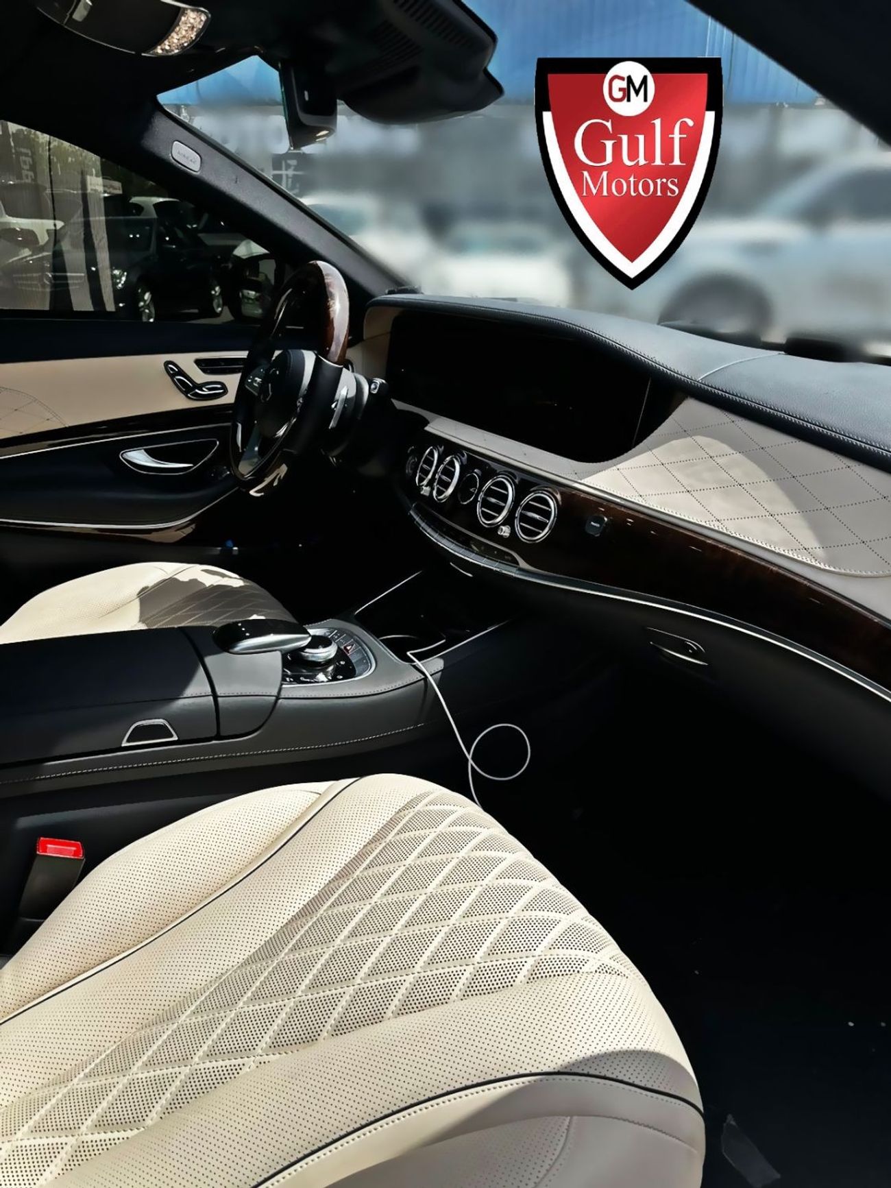 Mercedes-Benz S 560 4.0L-8CYL-S 560 Std (W222)-Full Option-Excellent Condition Japanese Specs