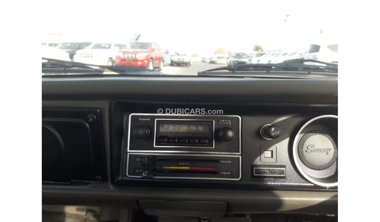 نيسان صني Nissan sunny RIGHT HAND DRIVE (Stock no PM 278 )