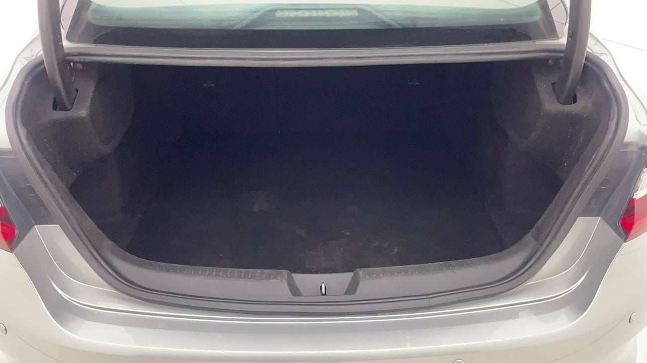 Renault Megane PE 1.6 | Zero Down Payment | Home Test Drive