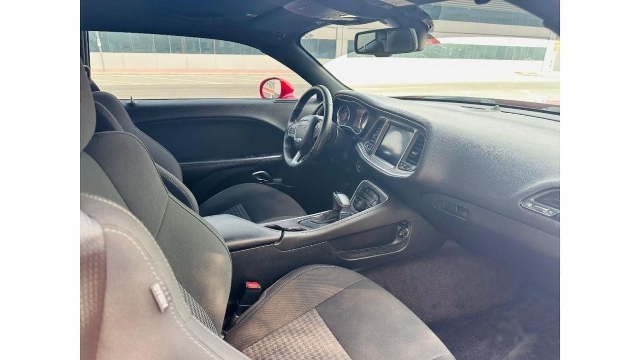 Dodge Challenger R/T AED 1,180PM | DODGE CHALLENGER 3.6L V6 GT | GCC | 0% DP | 2 DOORS COUPE