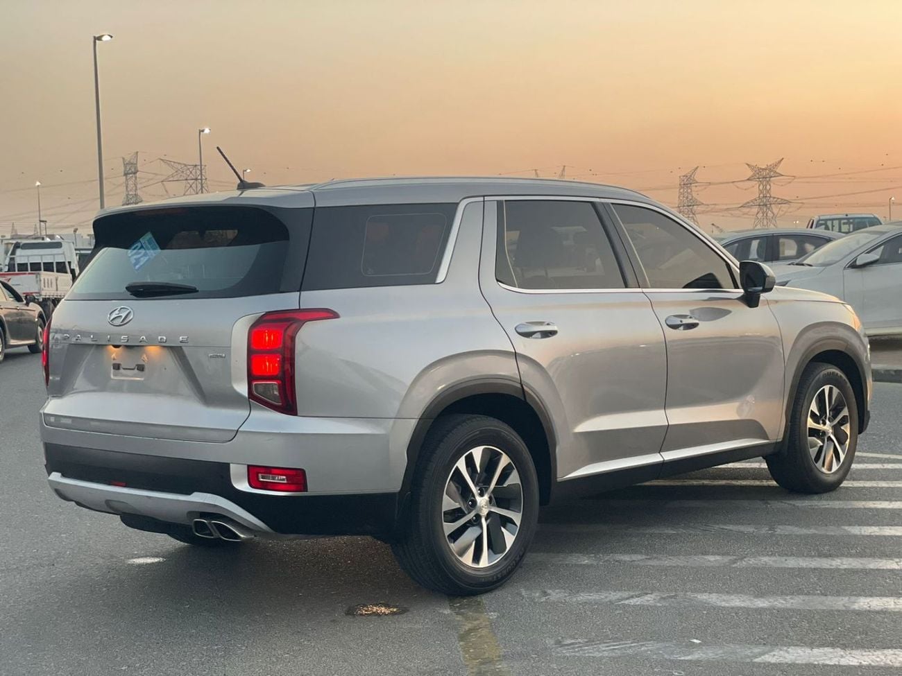 هيونداي باليساد 2022 Hyundai Palisade SEL premium GCC Specs Original Paint 3.5L V6 AWD 4x4 - Multi Drive Mode - 7 Se