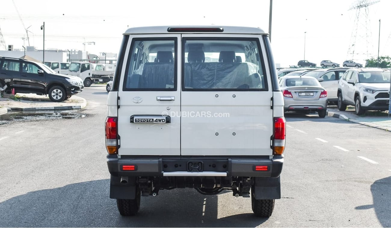 Toyota Land Cruiser 70 LC76 4.2L Diesel V6 MY 2025