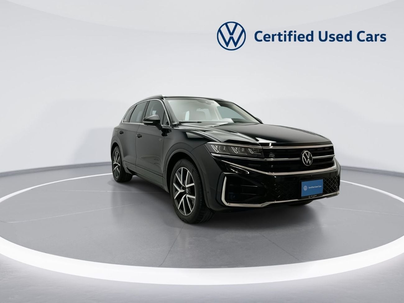 Volkswagen Touareg R-LINE + 3L | Premium Varenna Leather | Massage Seats | Panoramic Sunroof & Advanced Driver Assistance