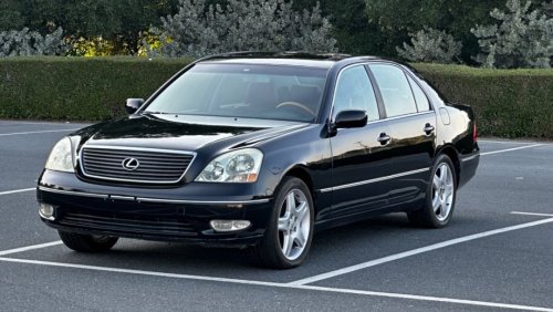 Lexus LS 430 MODEL 2002  car perfect condition inside and outside half ultr sun roof leather seats