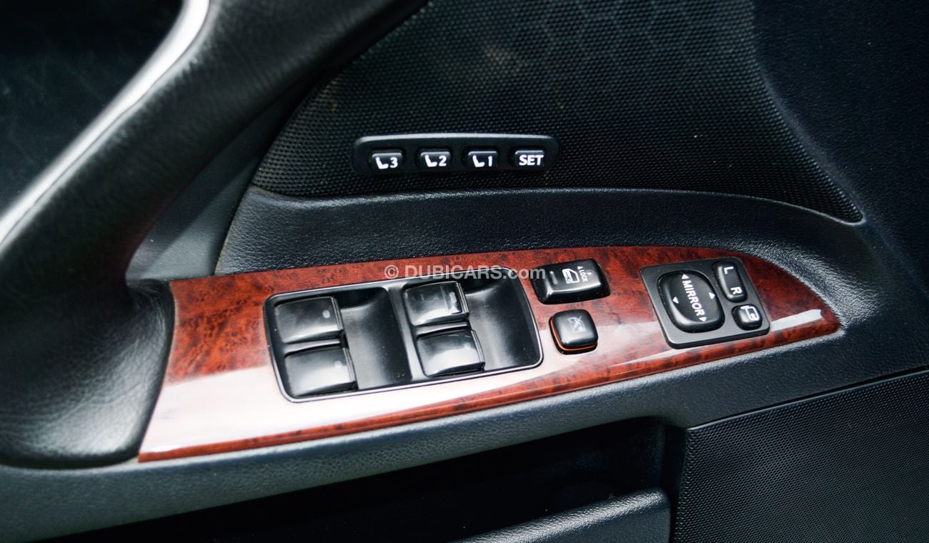 Lexus IS300 Gulf 2007 adapter 2014 silver color number one, fingerprint, rear camera hole, leather sensors, crui