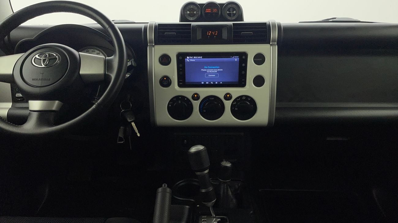 Toyota FJ Cruiser GXR 4 | Zero Down Payment | Home Test Drive