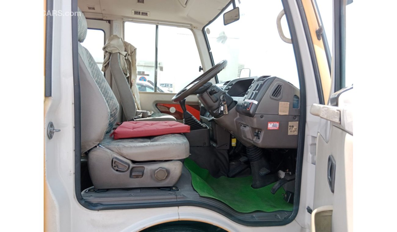 Mitsubishi Rosa MITSUBISHI ROSA BUS RIGHT HAND DRIVE (PM1411)