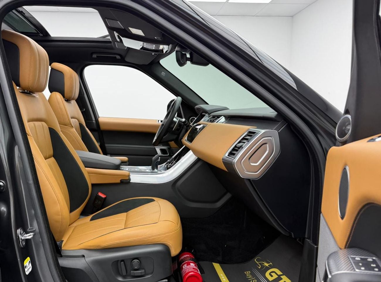 Land Rover Range Rover Sport 2022 Range Rover Sport HSE Dynamic, 2026 Range Rover Warranty, Full RR Service History, GCC