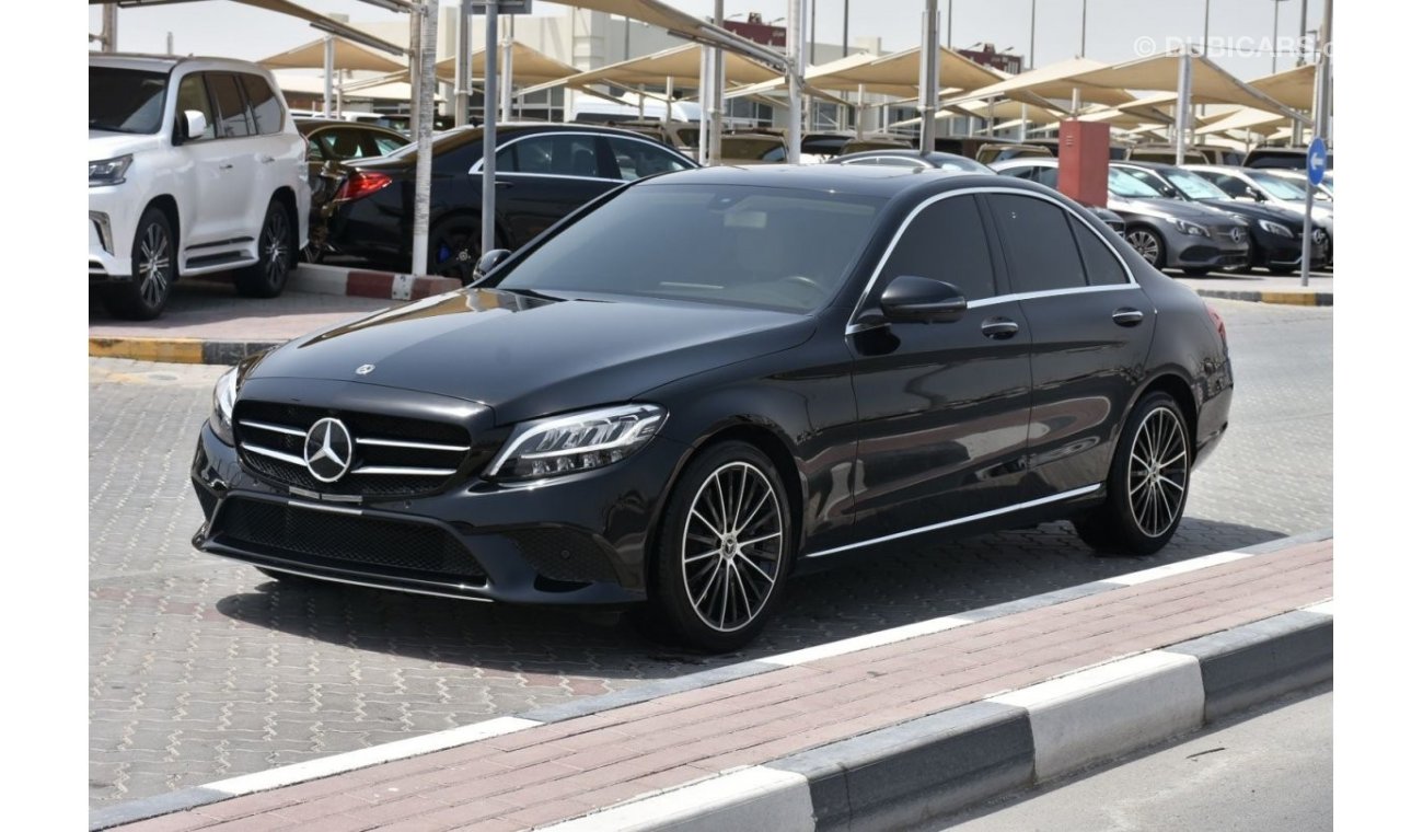 مرسيدس بنز C 300 MERCEDES BENZ C-300