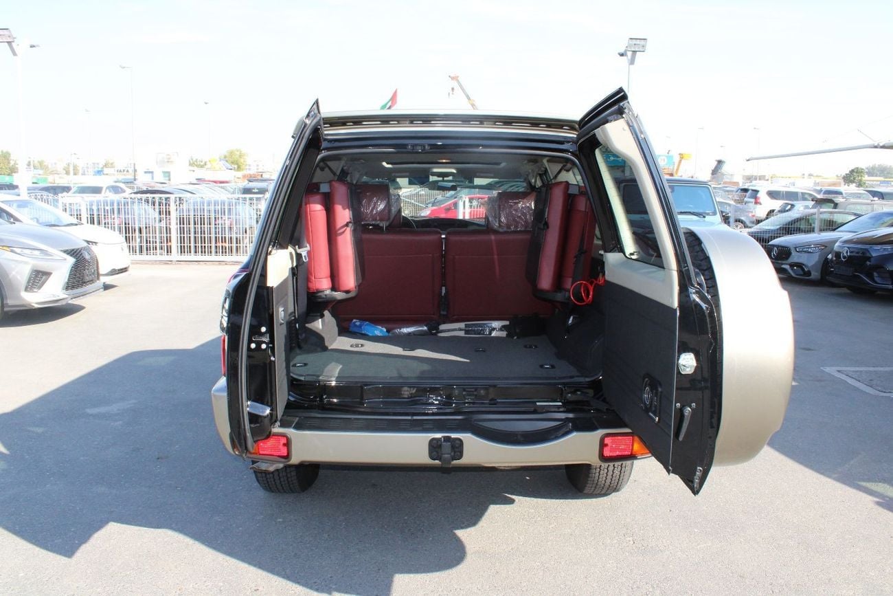 Nissan Patrol Super Safari Nissan Patrol Super Safari 2023 Model Year 4800VTC 4x4  Full Service done 5years Warranty 3Years Fre