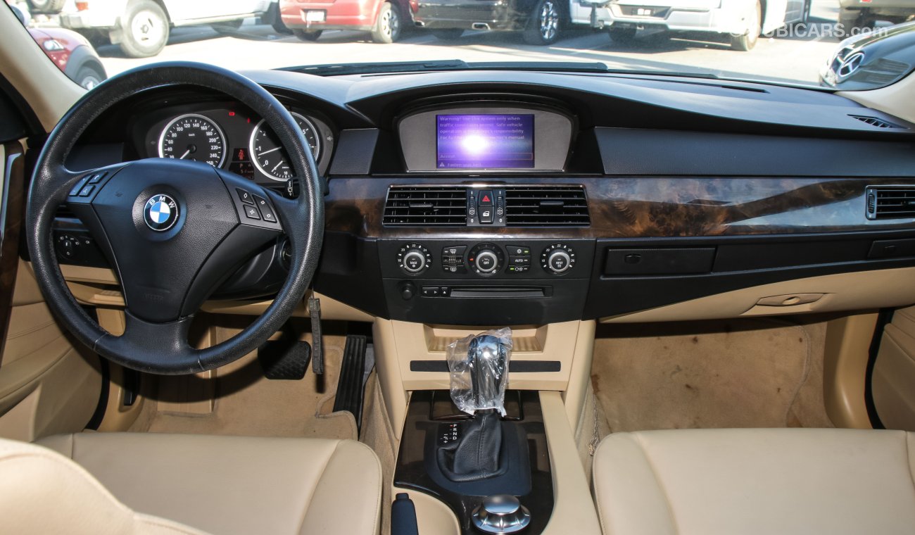 BMW 520i i