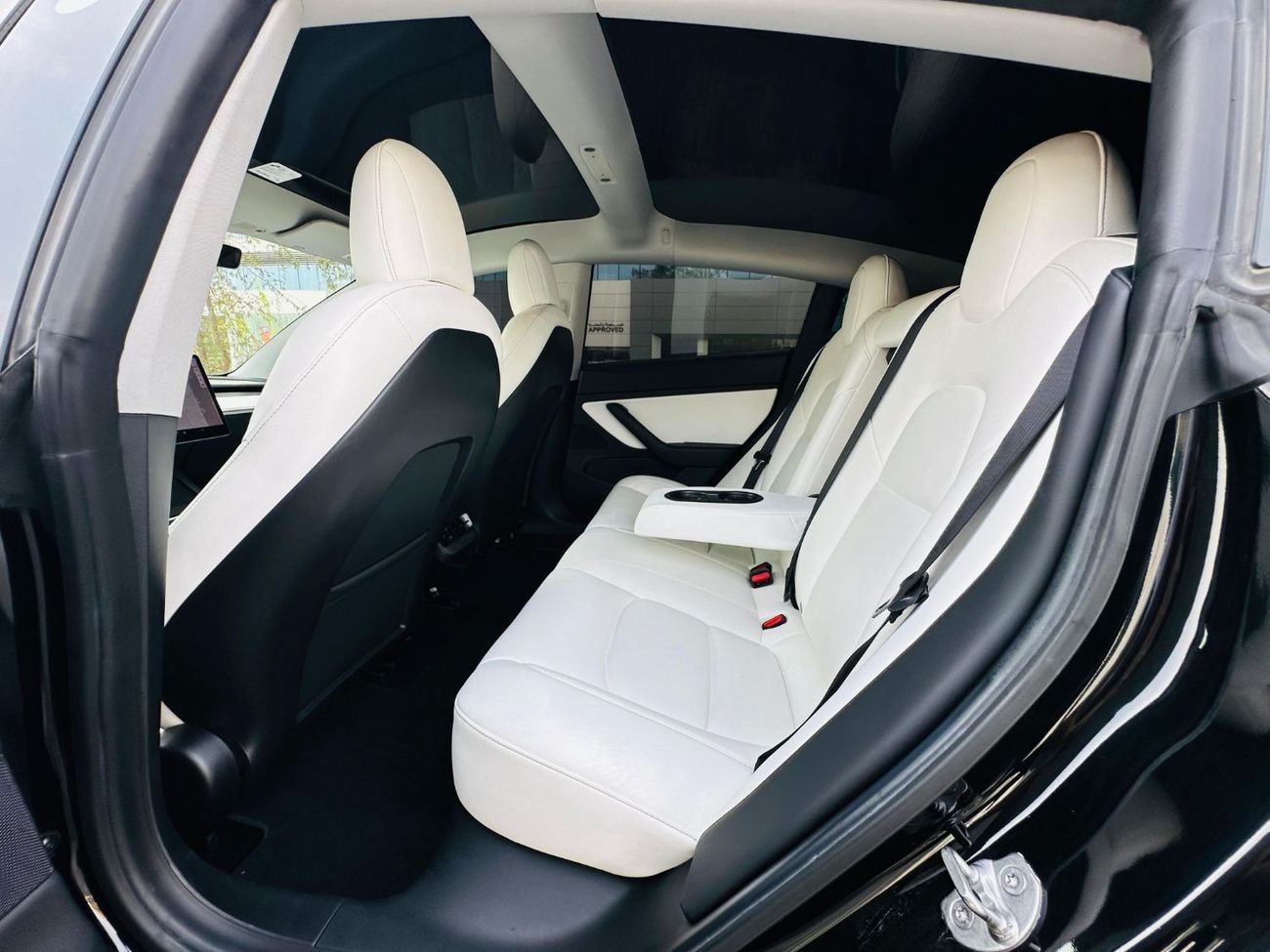 Tesla Model 3 Long Range AED 2,300 P.M TESLA MODEL 3 2021 PERFORMANCE DUAL MOTOR GCC UNDER WARRANTY