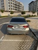 Toyota Camry SE 2.5L (204 HP)