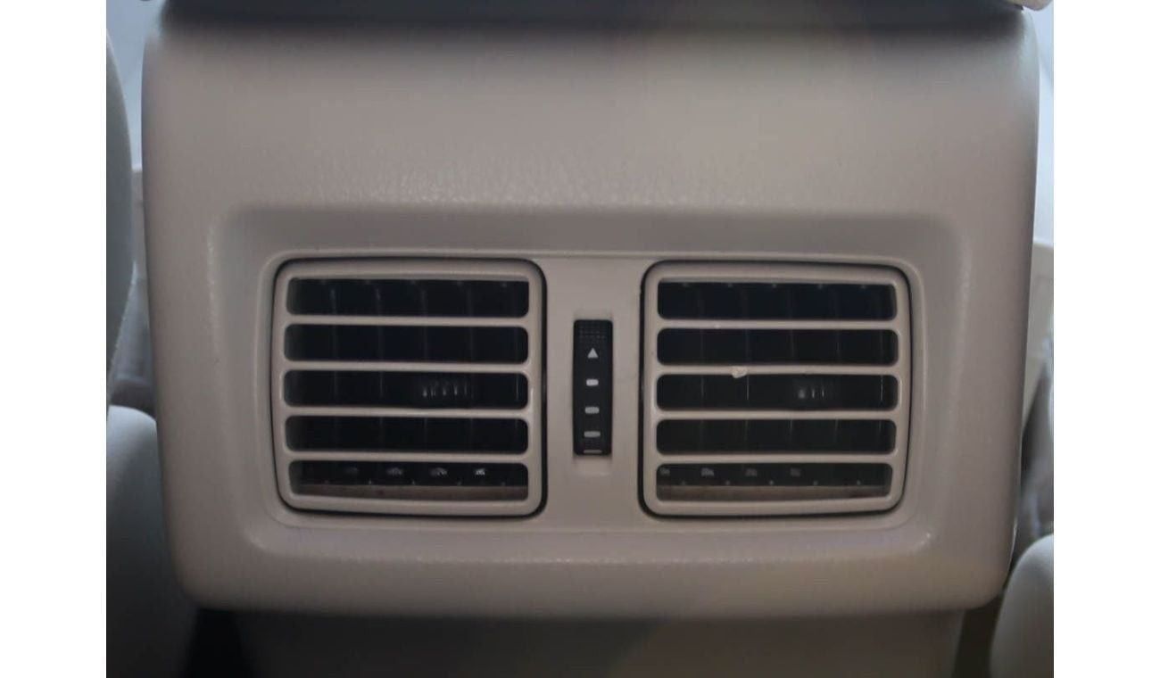 Toyota Camry SE 2.5L (215 HP) Toyota Camry 2020 GCC full option V4 original paint without accident in excellent c