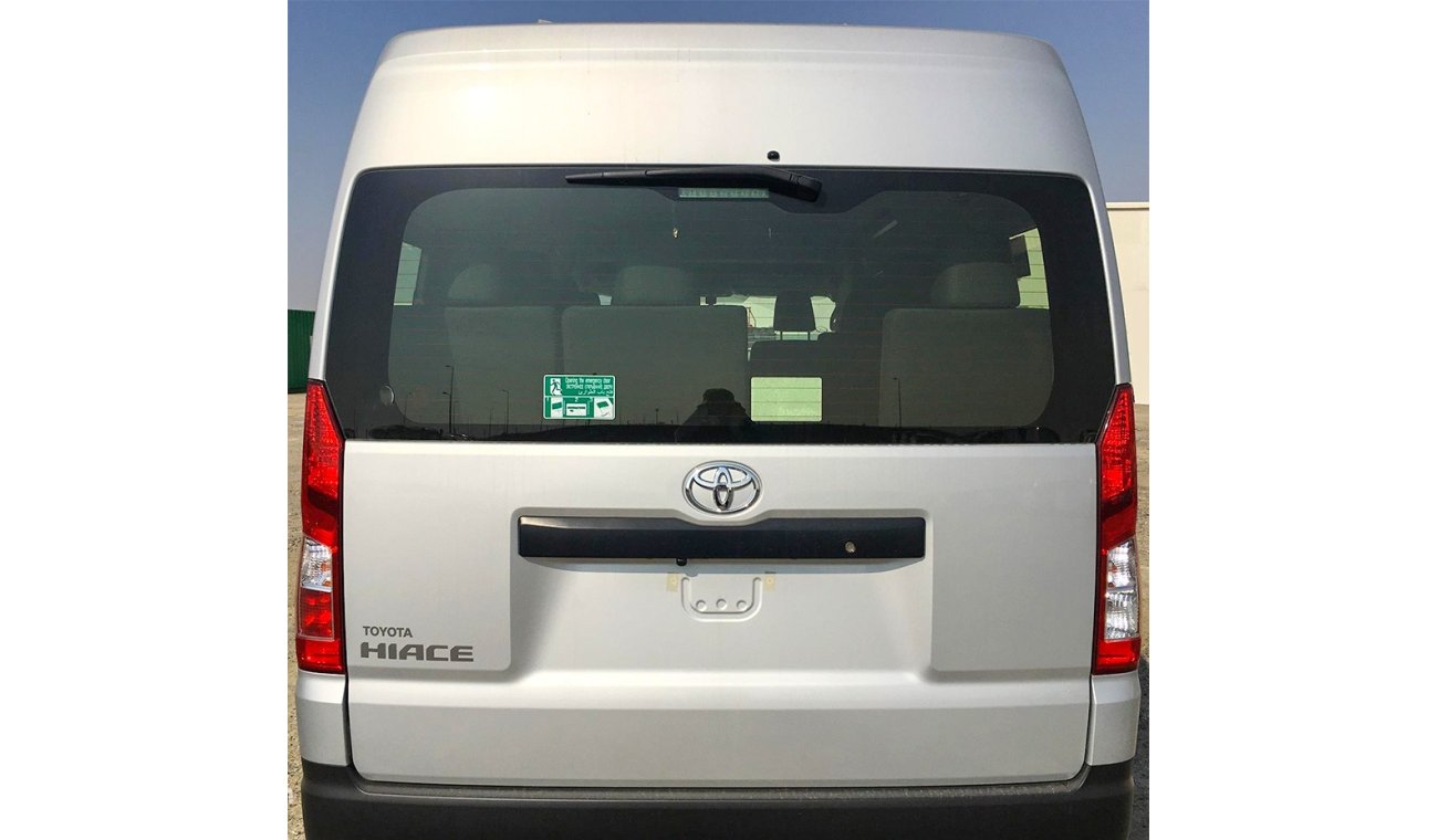 تويوتا هاياس HIACE COMMUTER PETROL 6MT SEATS 13