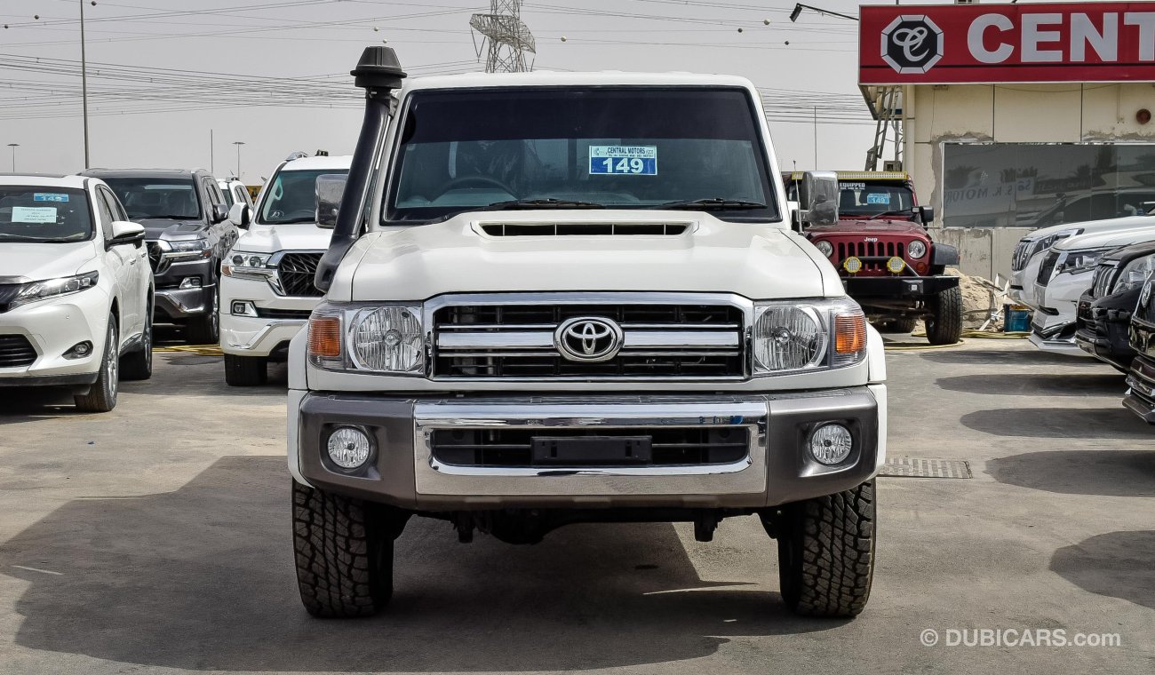 Toyota Land Cruiser Pick Up GX.L V8 4.5cc diesel manual dual cab Right hand drive for export only