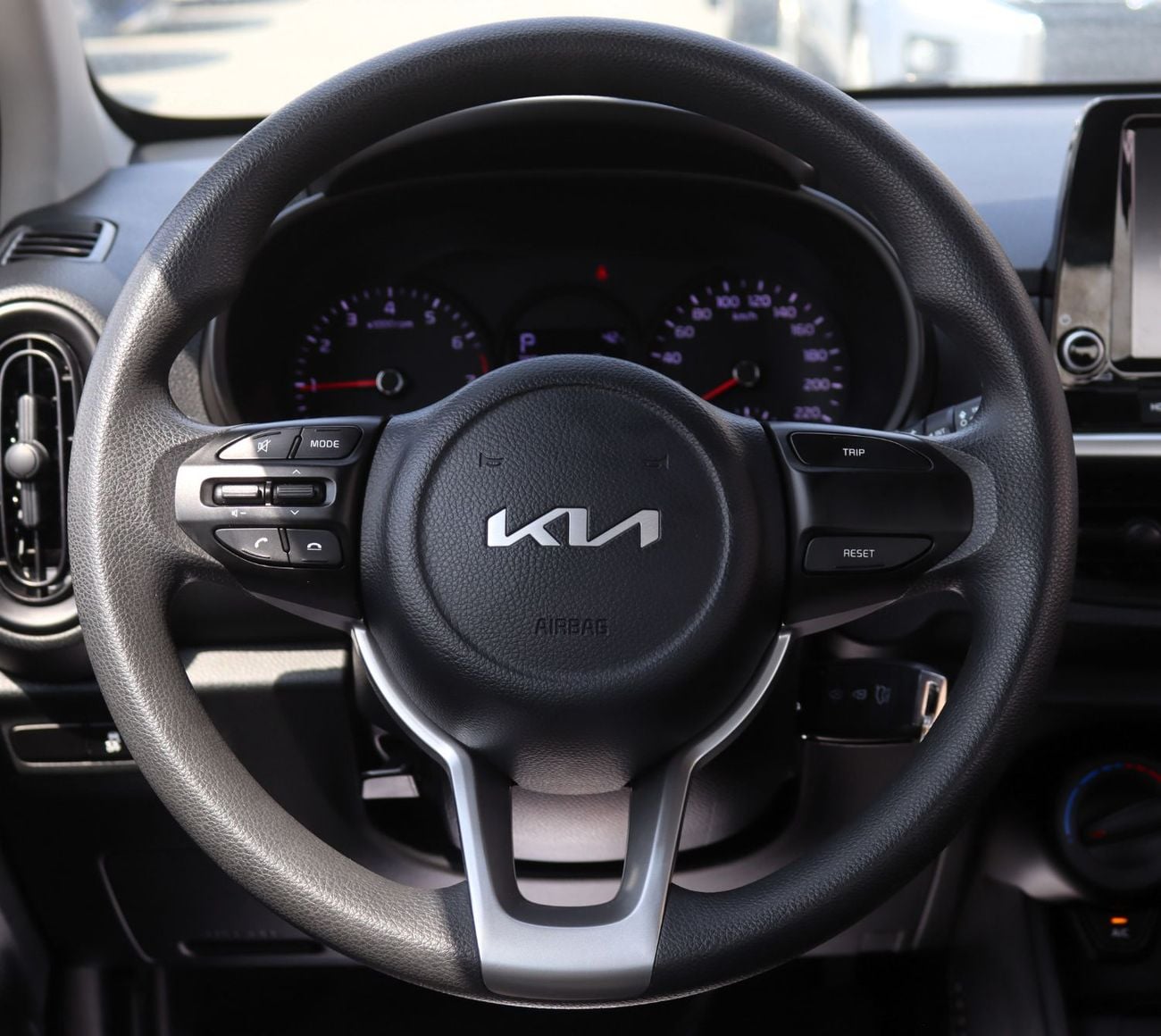 Kia Picanto LX ACCIDENTS FREE - GCC - ORIGINAL PAINT - 4 AUTOMATIC WINDOWS - PERFECT CONDITION INSIDE OUT