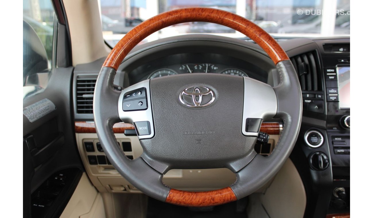 Toyota Land Cruiser GCC SPECS