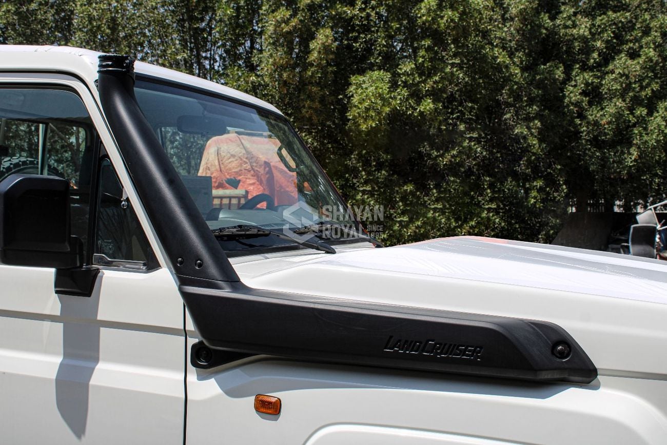 Toyota Land Cruiser Pick Up LC79 2.8L DIESEL STANDARD-E SC AT 2026MY